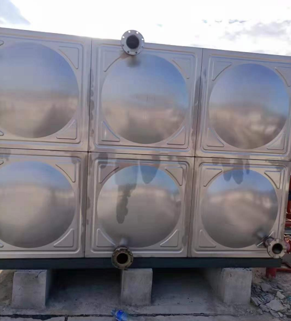 塔城组合式不锈钢水箱，玻璃钢水箱的替代品，不锈钢冲压板组合水箱